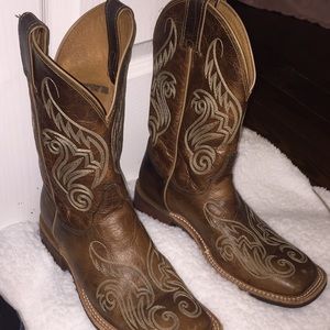 Brown detailed Justin Boots